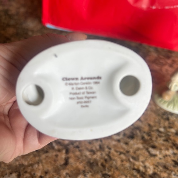 Vintage pair of porcelain clowns figurines - Lefton ‘86 & Dakin ‘84 - Picture 6 of 11